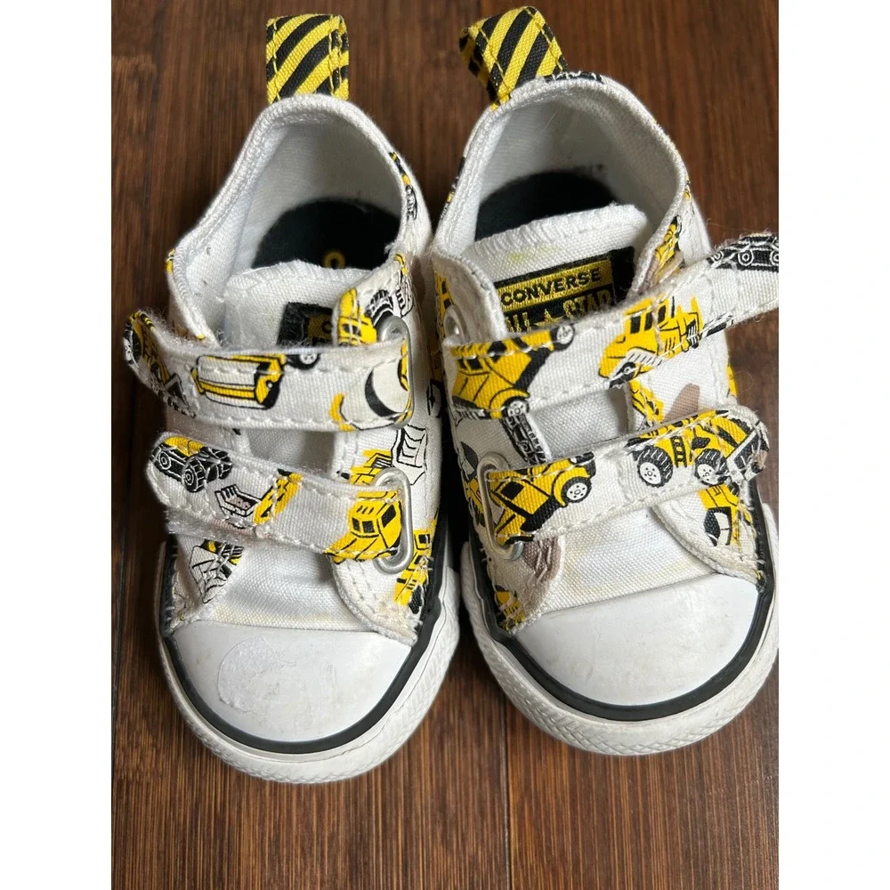 Converse All Star Infant Size 4 Construction Truck Canvas Sneakers A12610F